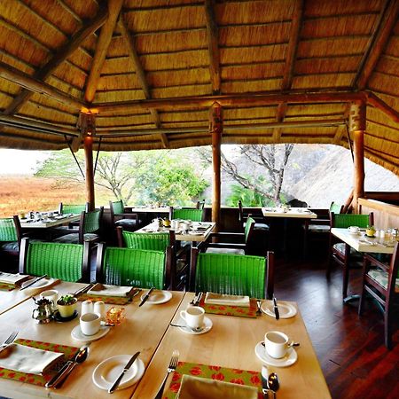 Victoria Falls Safari Suites Dış mekan fotoğraf