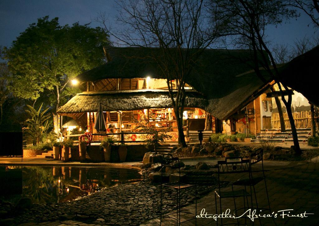 Victoria Falls Safari Suites Dış mekan fotoğraf