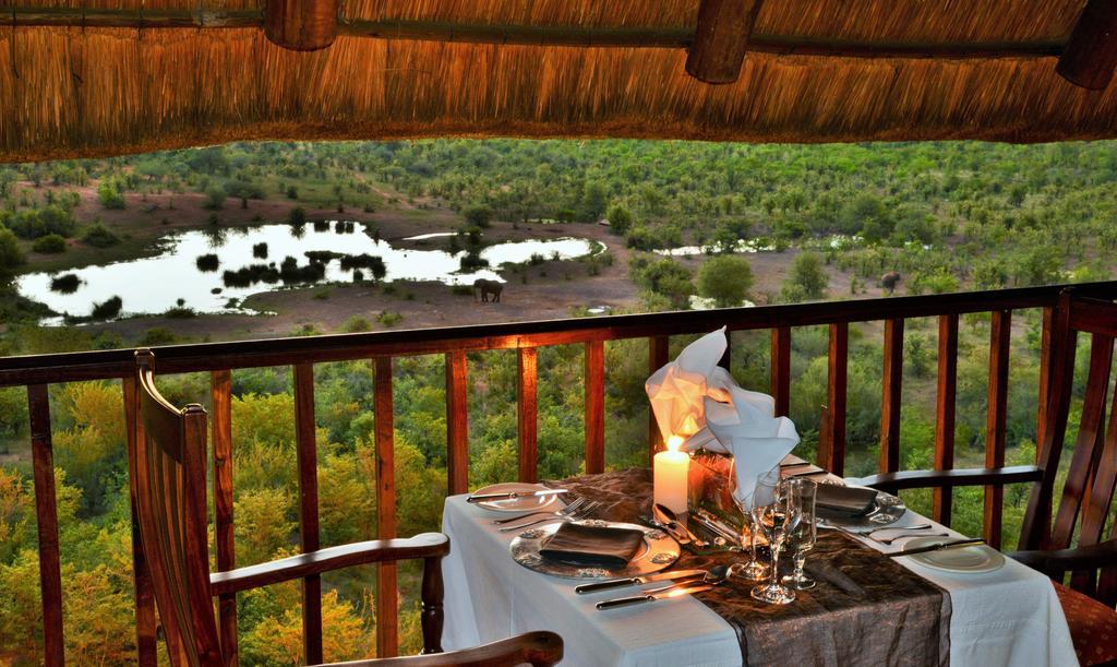 Victoria Falls Safari Suites Dış mekan fotoğraf