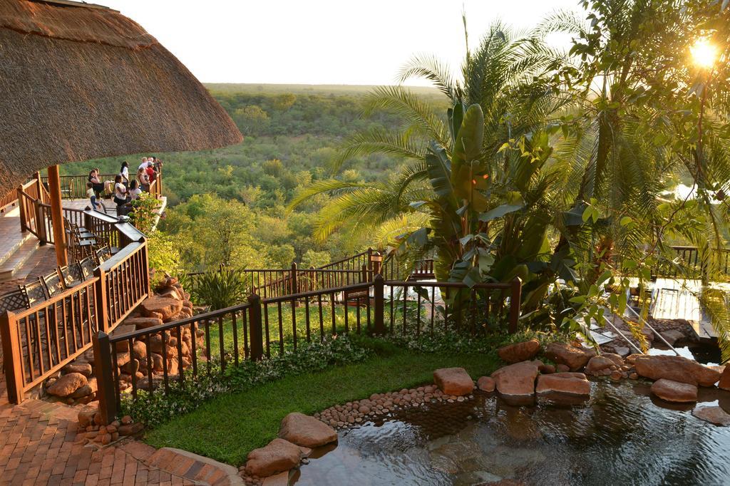 Victoria Falls Safari Suites Dış mekan fotoğraf