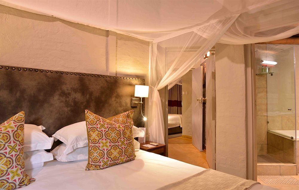 Victoria Falls Safari Suites Dış mekan fotoğraf