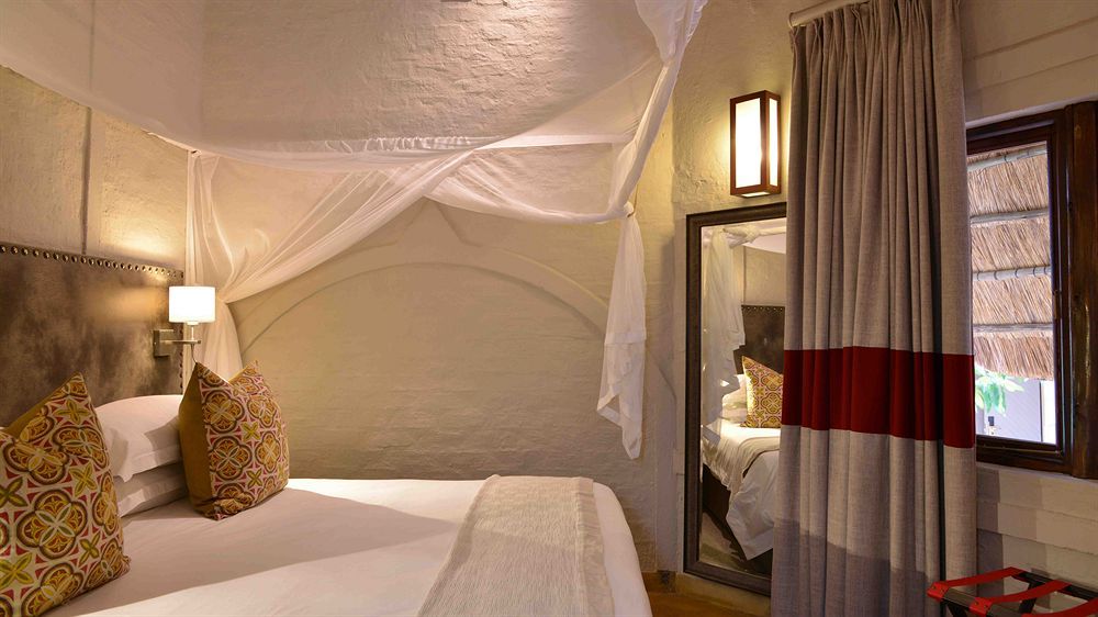 Victoria Falls Safari Suites Dış mekan fotoğraf