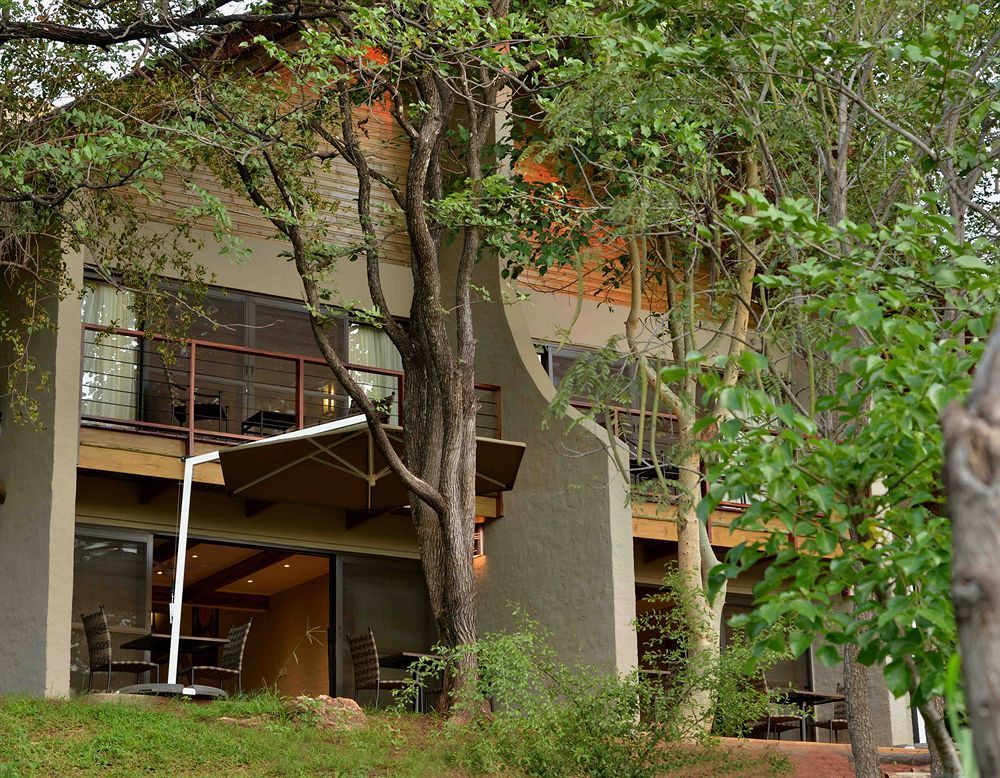 Victoria Falls Safari Suites Dış mekan fotoğraf