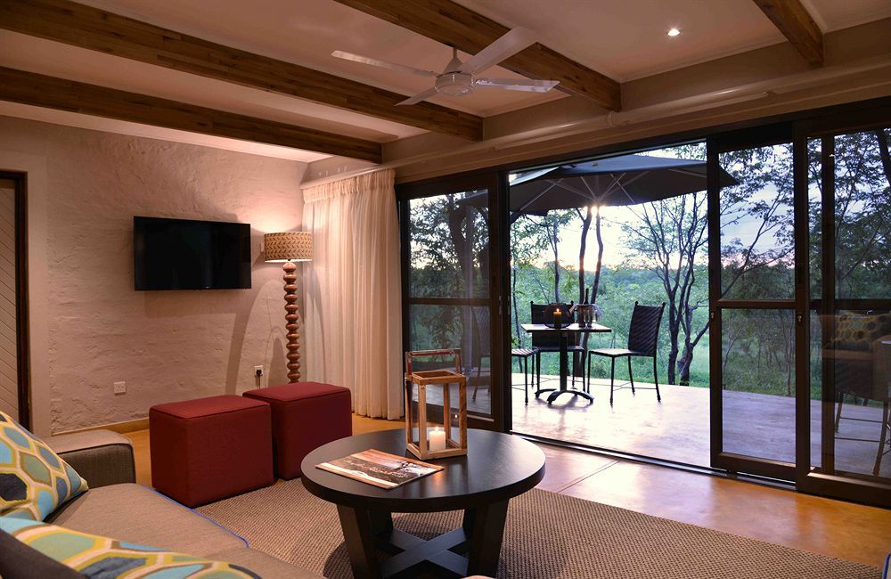 Victoria Falls Safari Suites Dış mekan fotoğraf